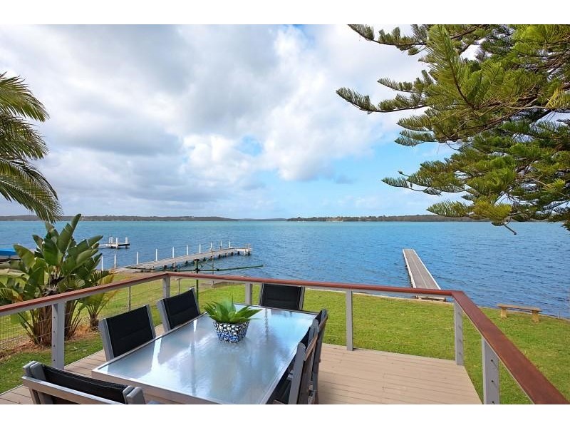 30 Scott Road, Mannering Park NSW 2259