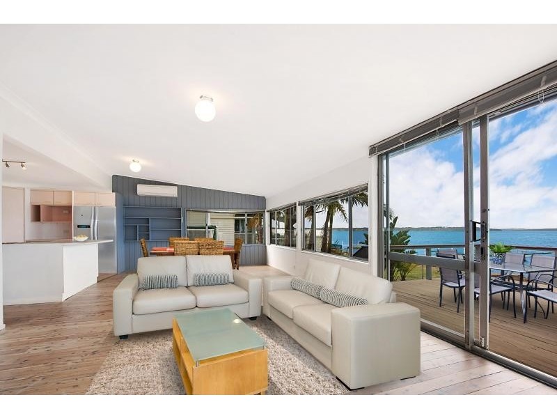 30 Scott Road, Mannering Park NSW 2259