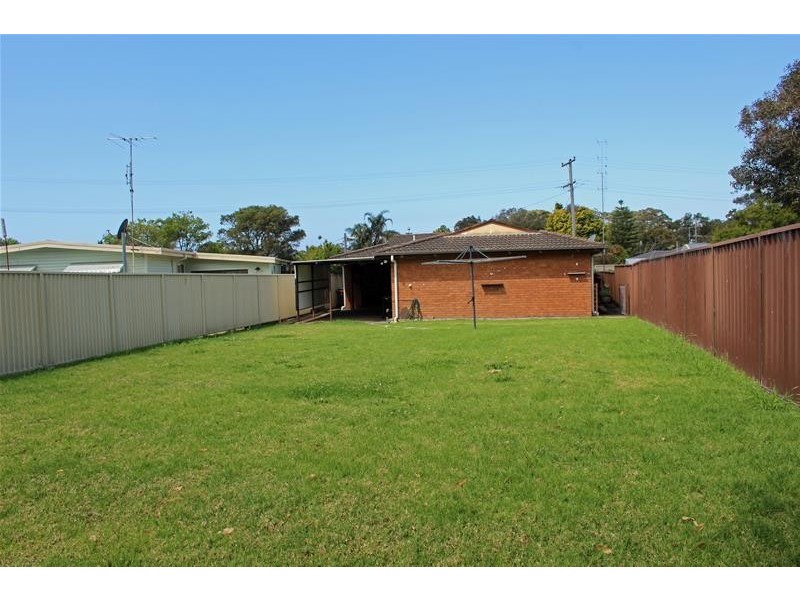8 Clark Road, Noraville NSW 2263