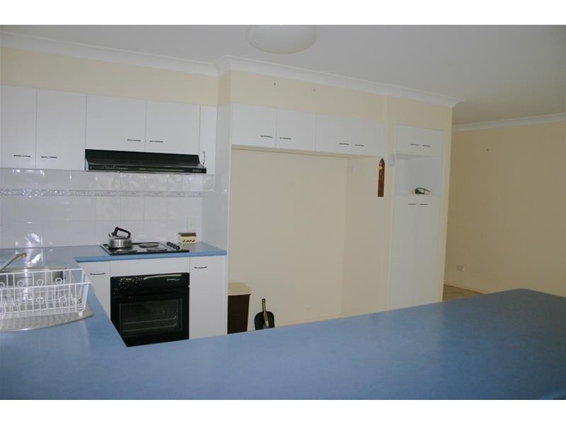 3 Warwick Avenue, Mannering Park NSW 2259