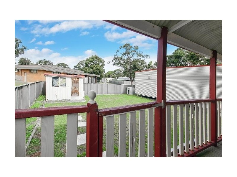 3 Cheryl Street, Mannering Park NSW 2259
