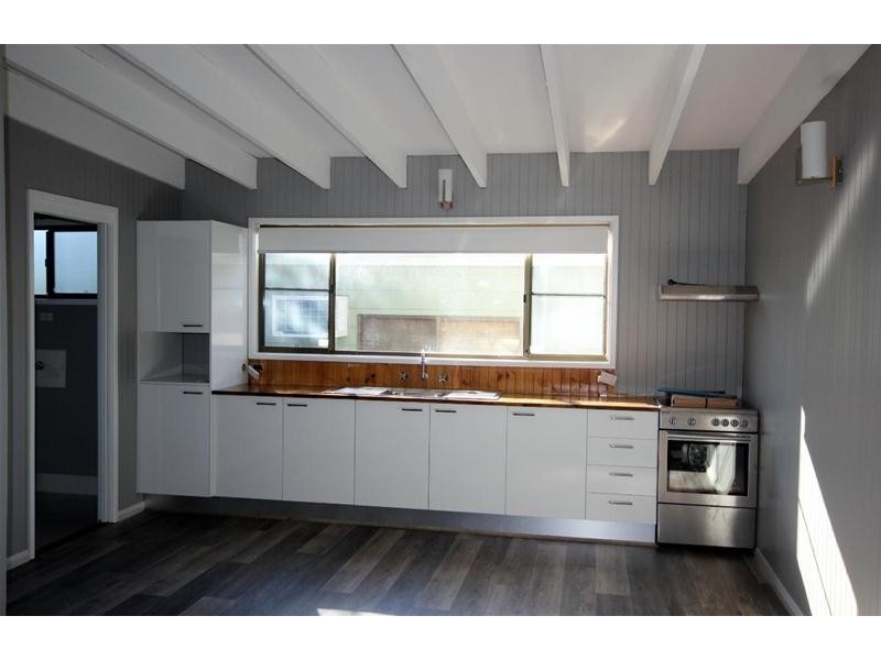 46 Catherine Street, Mannering Park NSW 2259