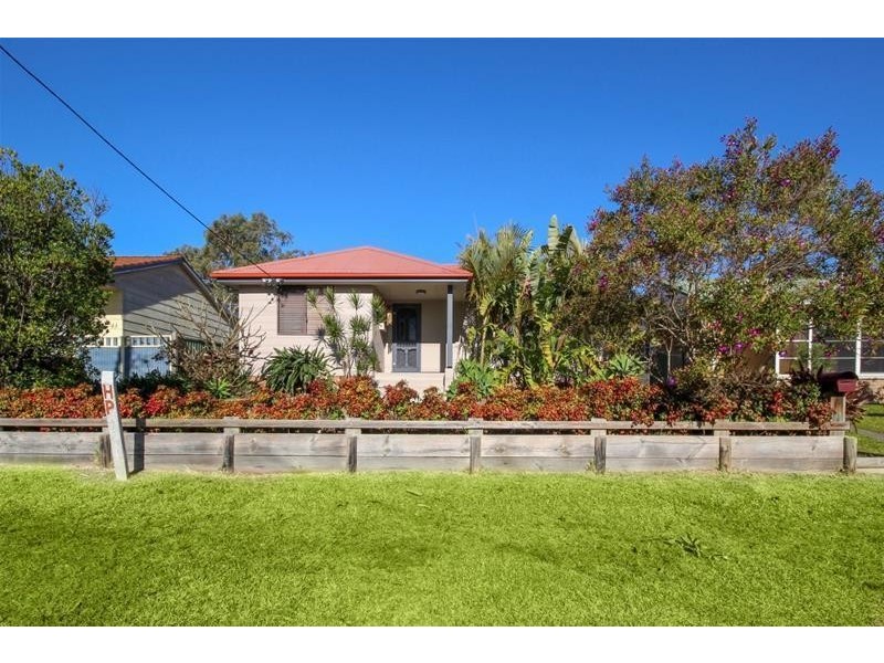 41 Catherine Street, Mannering Park NSW 2259