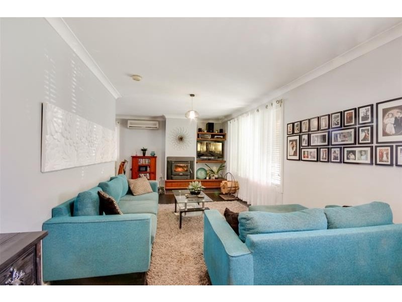 41 Catherine Street, Mannering Park NSW 2259