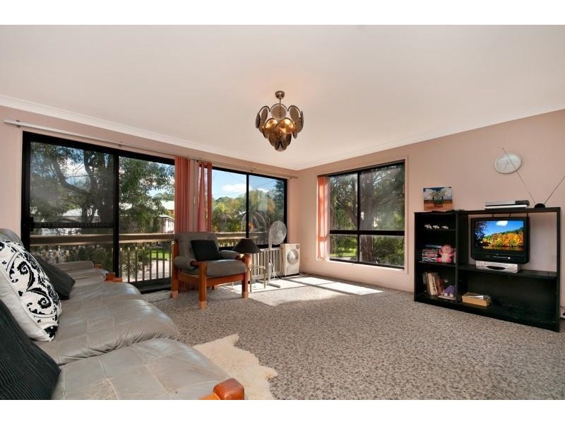 2 Elabana Avenue, Chain Valley Bay NSW 2259