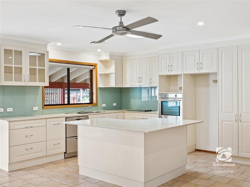 5 Harwood Close, Mannering Park NSW 2259