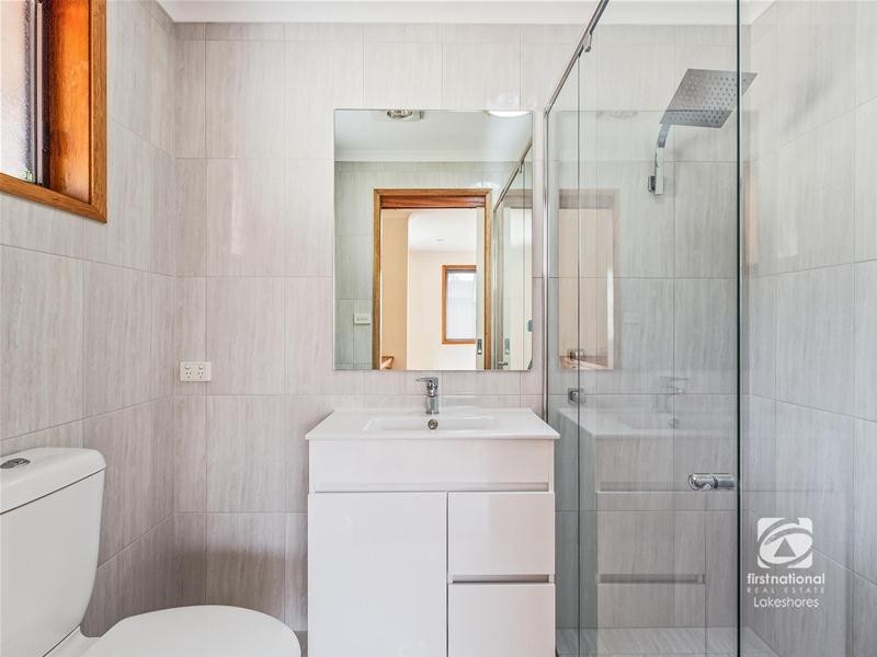 5 Harwood Close, Mannering Park NSW 2259