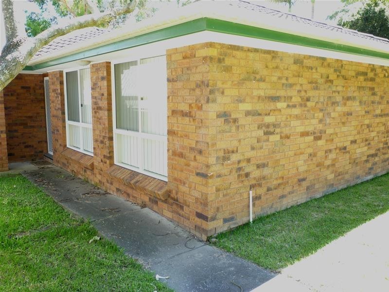 68 Griffith Street, Mannering Park NSW 2259