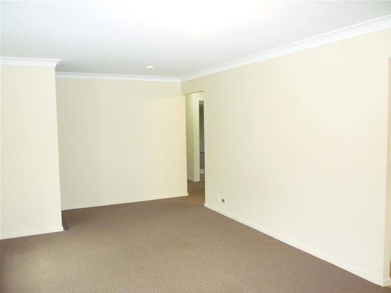 68 Griffith Street, Mannering Park NSW 2259