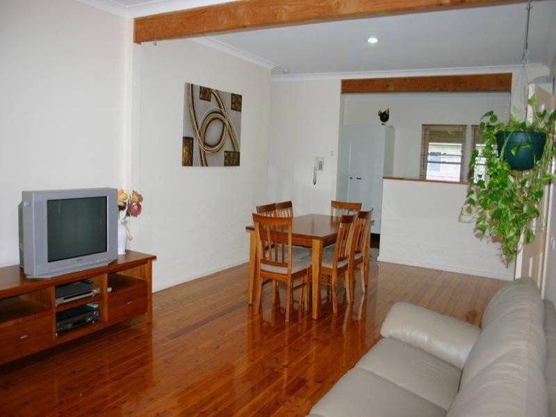 1 Grace Street, Mannering Park NSW 2259