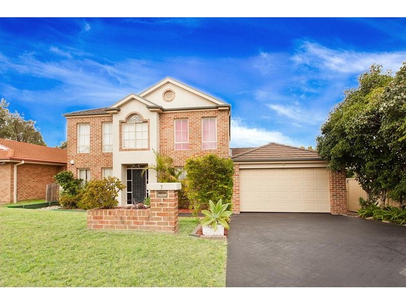 7 Daintree Crescent, Blue Haven NSW 2262