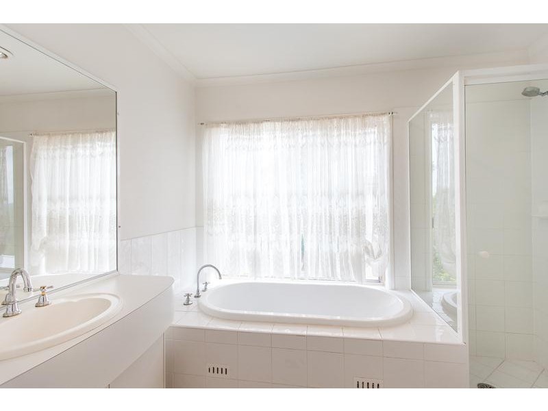 7 Daintree Crescent, Blue Haven NSW 2262