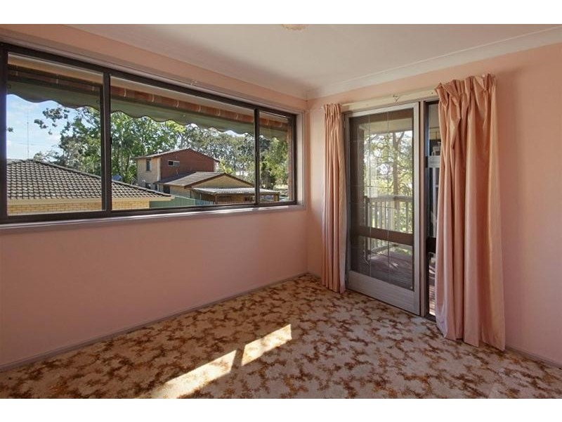 1 Bambury Avenue, Summerland Point NSW 2259