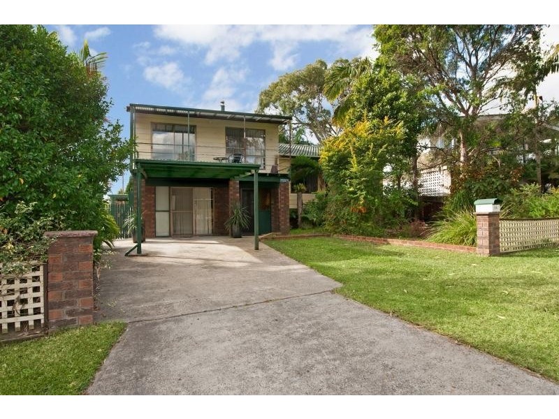 14 Waverley Road, Mannering Park NSW 2259