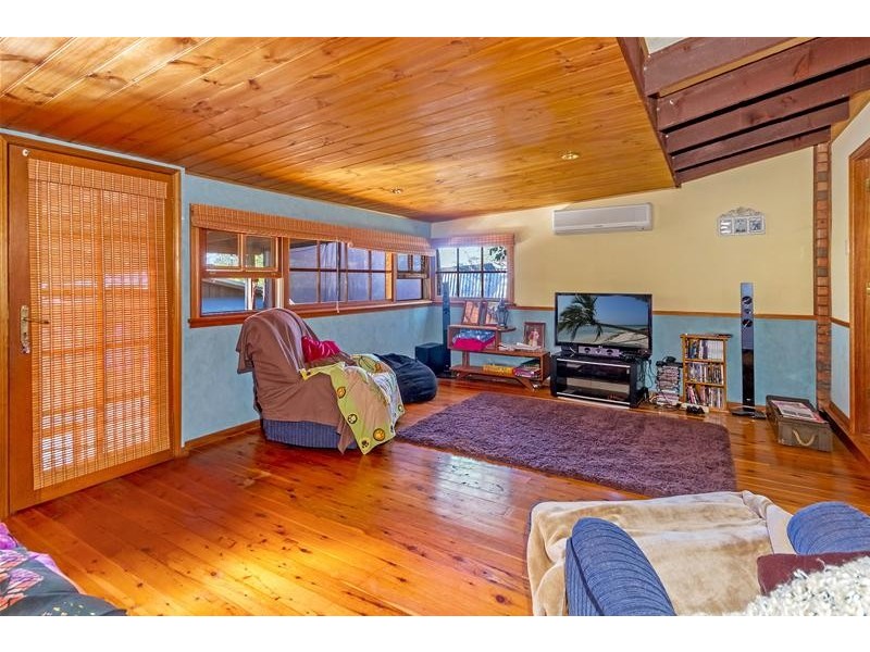 46 Yeramba Road, Summerland Point NSW 2259