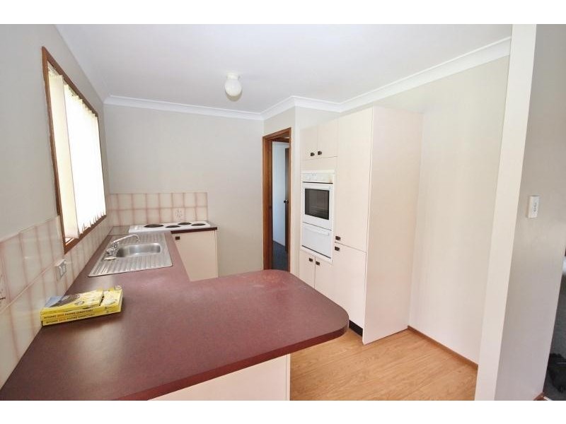 57 Spencer Road, Mannering Park NSW 2259