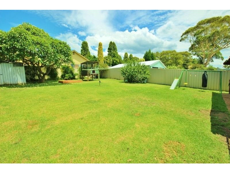 57 Spencer Road, Mannering Park NSW 2259