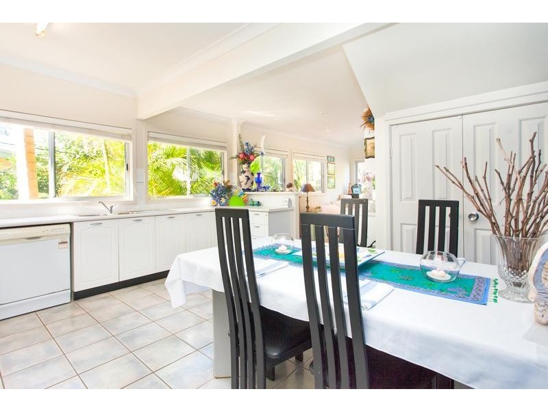 29 Waverley Road, Mannering Park NSW 2259