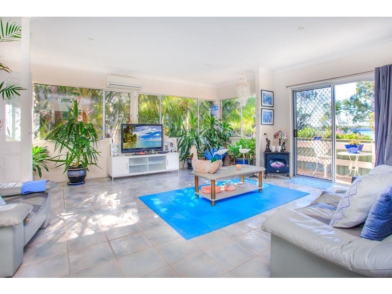 29 Waverley Road, Mannering Park NSW 2259