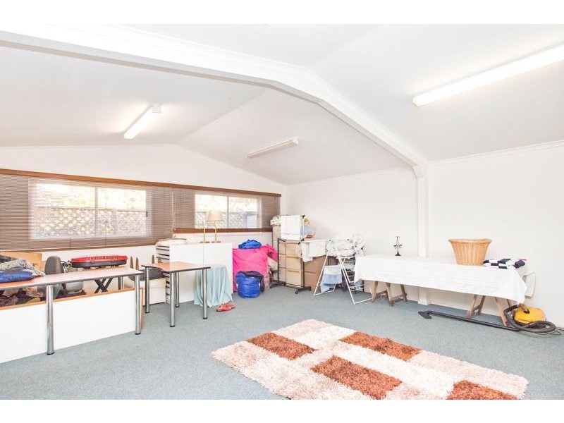 29 Waverley Road, Mannering Park NSW 2259