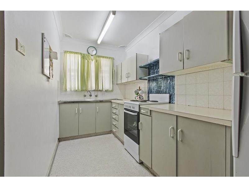 19 Gymea Crescent, Mannering Park NSW 2259