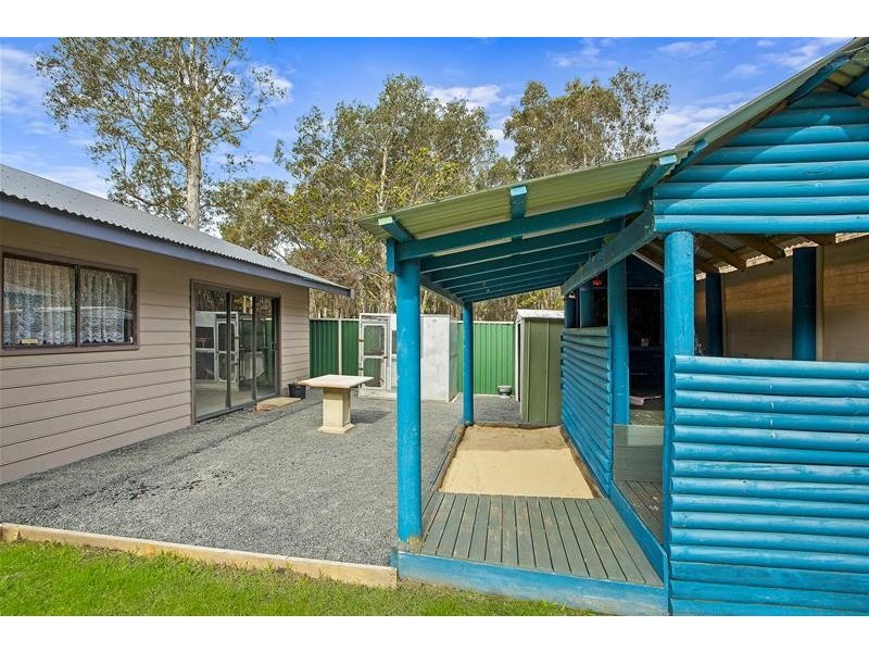 23 Warner Avenue, Tuggerawong NSW 2259