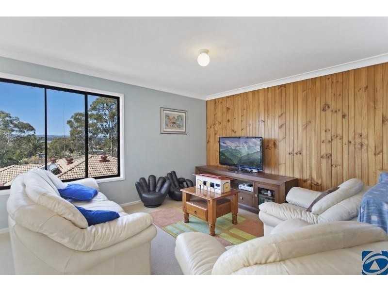35 High Street, Wyee Point NSW 2259