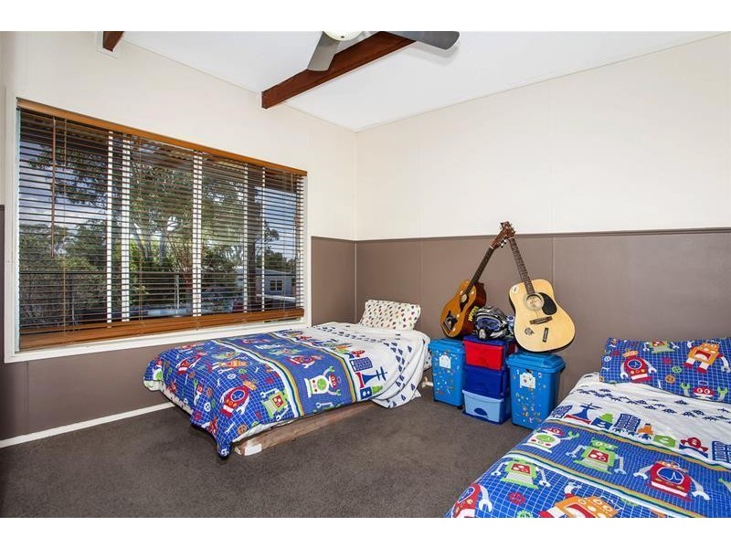 27 Railway Street, Wyee Point NSW 2259