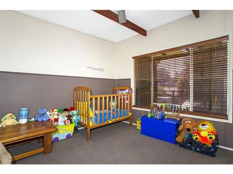 27 Railway Street, Wyee Point NSW 2259