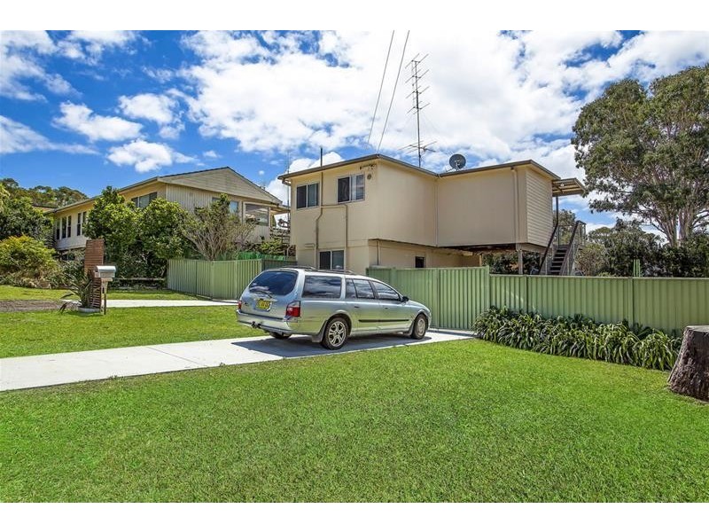 27 Railway Street, Wyee Point NSW 2259