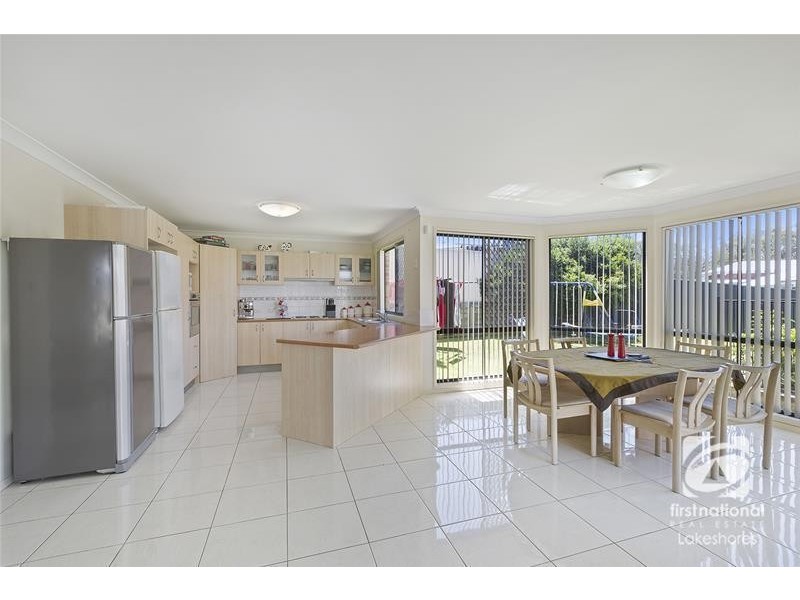 11 Mulwala Drive, Wyee Point NSW 2259