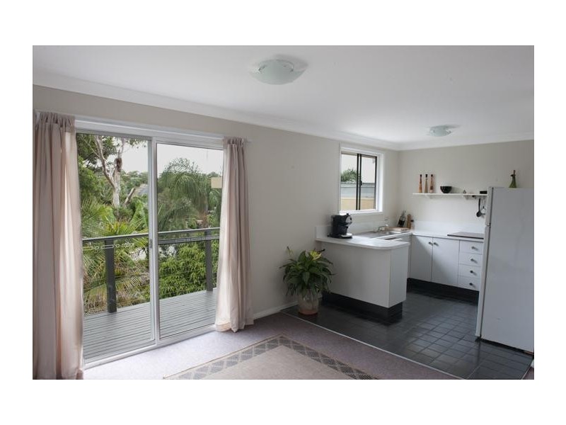 13 Central Avenue, Nords Wharf NSW 2281