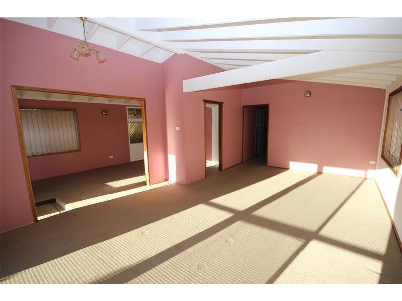 22 Marmion Street, Mannering Park NSW 2259