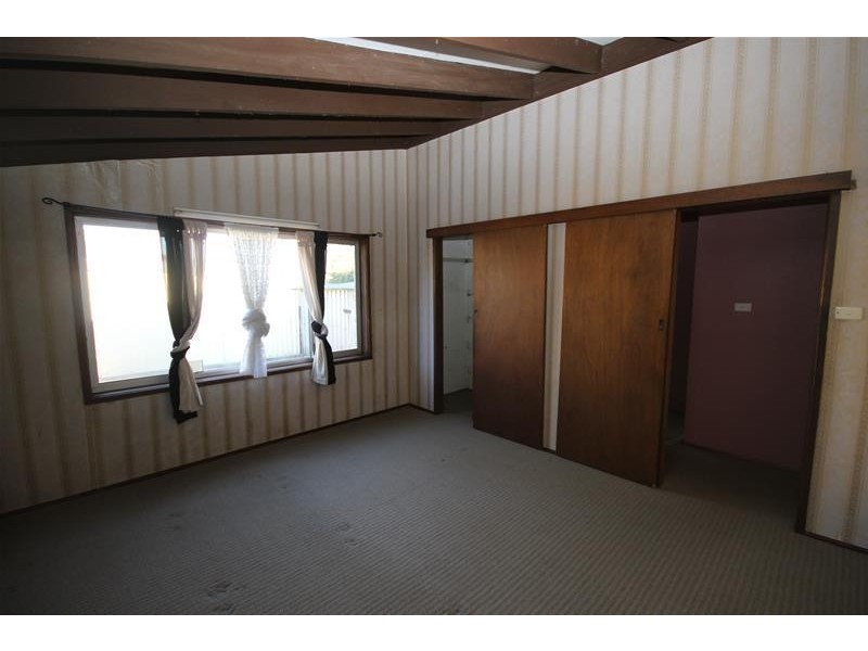 22 Marmion Street, Mannering Park NSW 2259