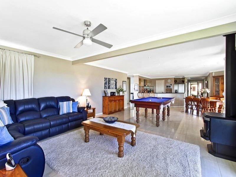 32 Wymeera Circuit, Wyee Point NSW 2259