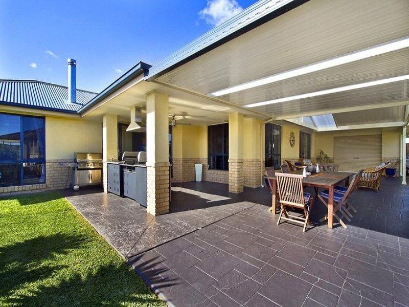 32 Wymeera Circuit, Wyee Point NSW 2259