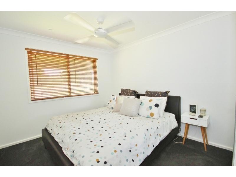 1  Kapala Avenue, Summerland Point NSW 2259