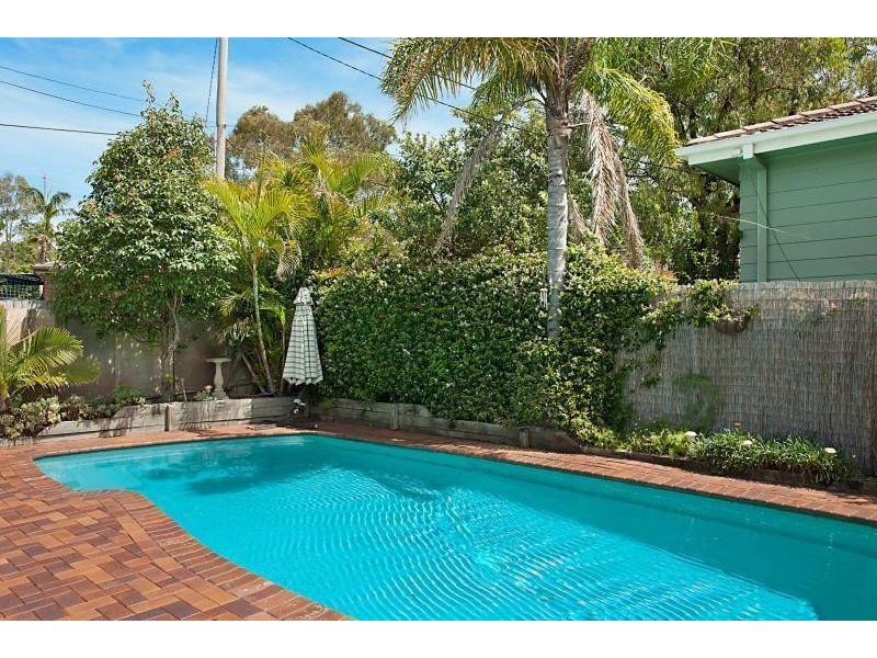 10 Rosemount Avenue, Lake Munmorah NSW 2259