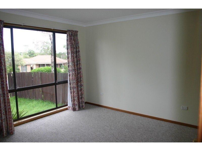 3 Campbell Parade, Mannering Park NSW 2259