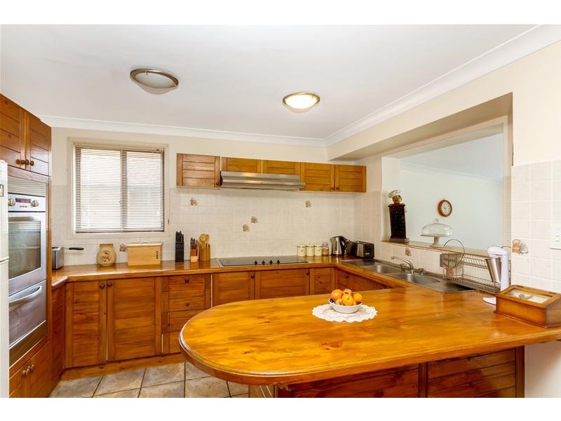 55 Campbell Parade, Mannering Park NSW 2259