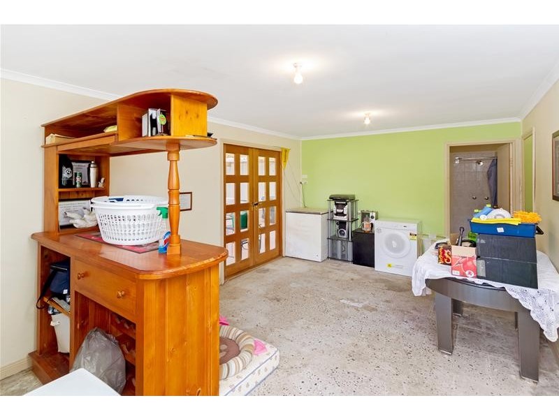 55 Campbell Parade, Mannering Park NSW 2259