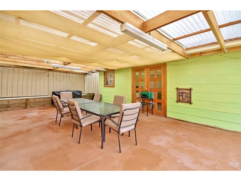 55 Campbell Parade, Mannering Park NSW 2259