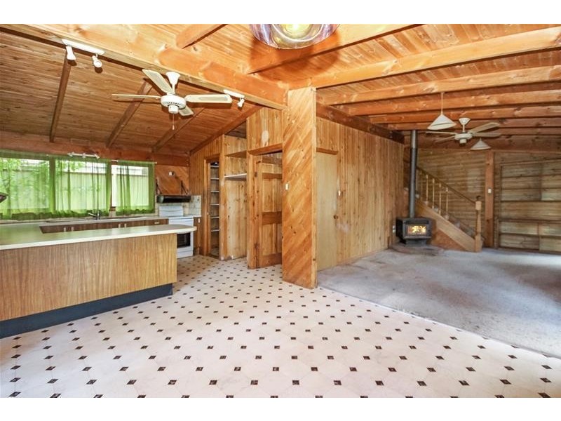 102 Catherine Street, Mannering Park NSW 2259