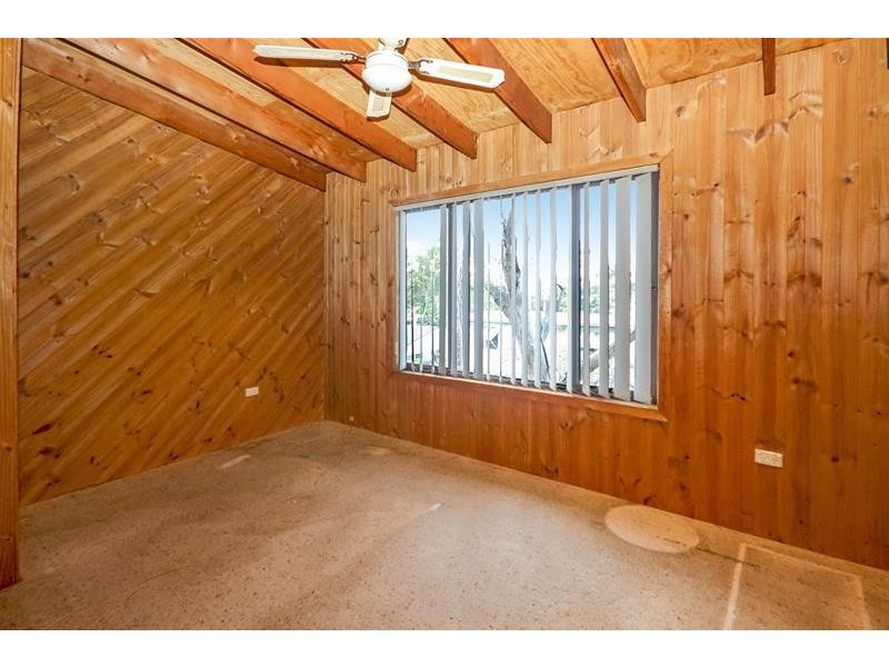 102 Catherine Street, Mannering Park NSW 2259