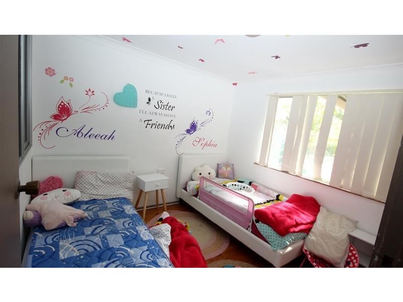 31 Leumeah Avenue, Chain Valley Bay NSW 2259