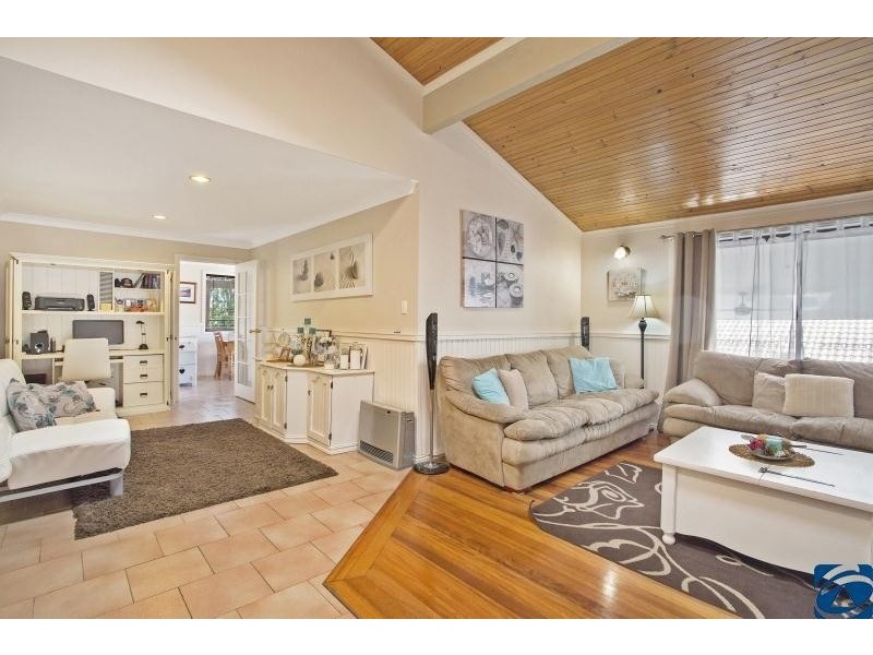 35 High Street, Wyee Point NSW 2259