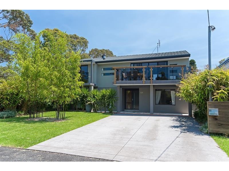 51 Lloyd Avenue, Chain Valley Bay NSW 2259