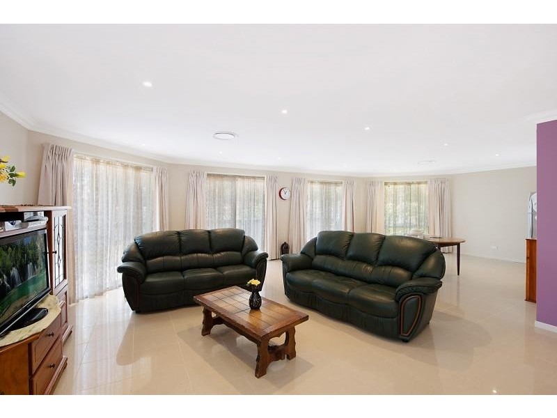 1 Kiewa Close, Wyee Point NSW 2259