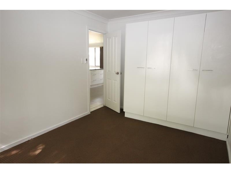 19 Warwick Avenue, Mannering Park NSW 2259