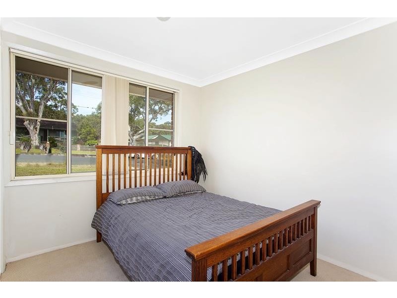 76 Catherine Street, Mannering Park NSW 2259